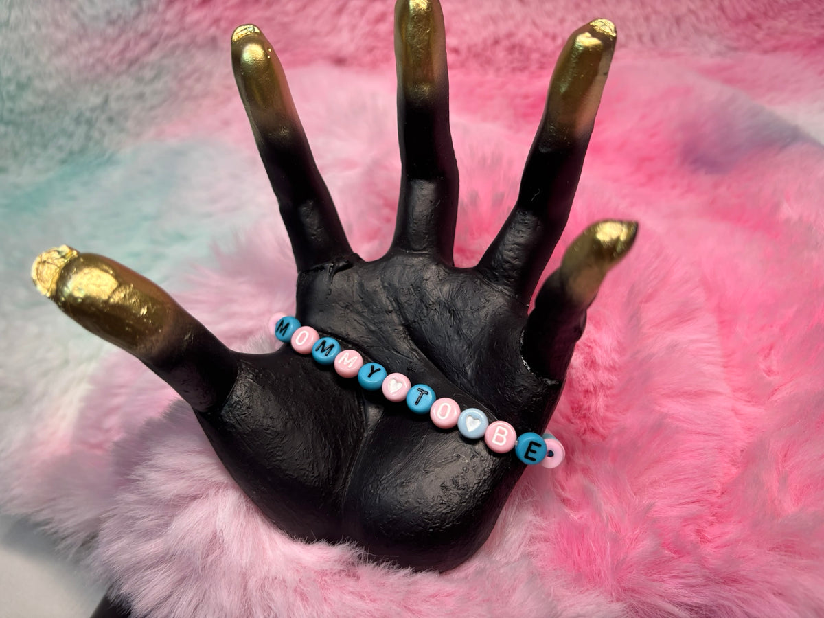 Mommy To Be Clay and Letter Bead Stretch Bracelet