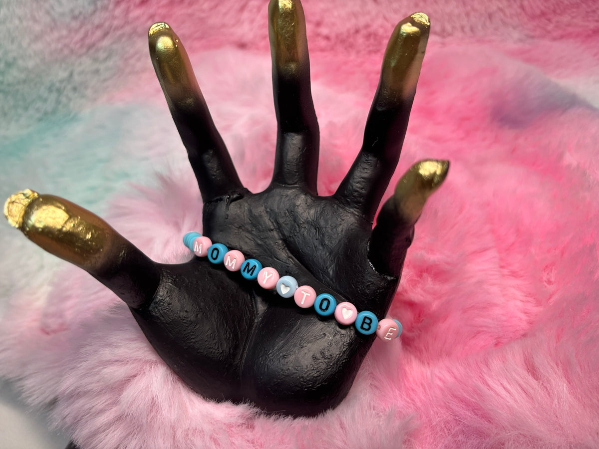 Mommy To Be Clay and Letter Bead Stretch Bracelet