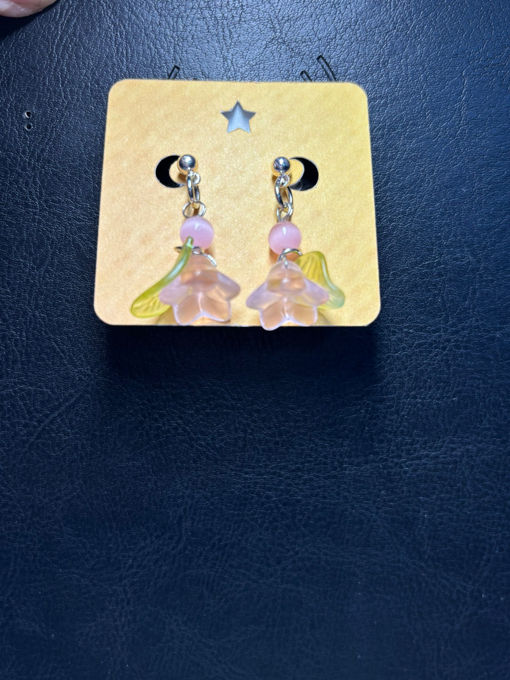 Leaf One Stud Earrings